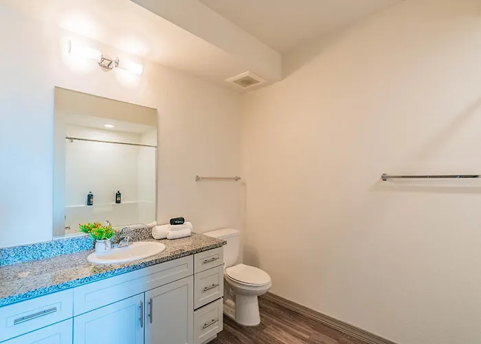 Apartment Spot Near Westagate With Balcony Pool Gym Parking Wd